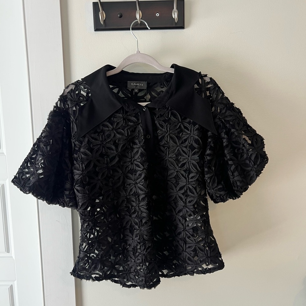 Gracia Black Boxy Blouse with Notched Collar and Ruffled Sleeves